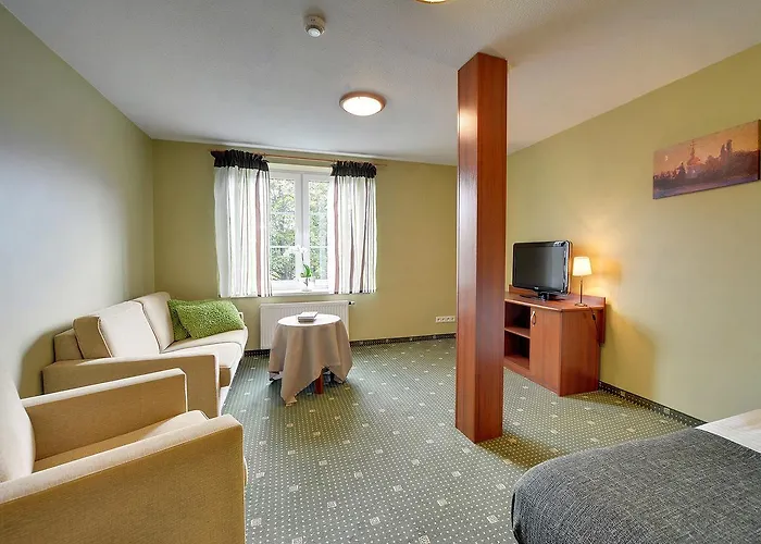 فندق Belweder - Przy Golebiewski 2*